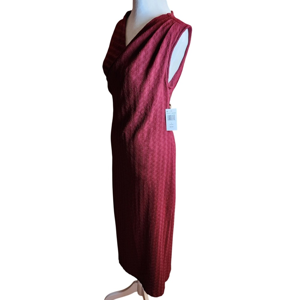 Sam and Jess Burgundy Textured Draped V-Neck Sleeveless Midi Sheath Dress MED
